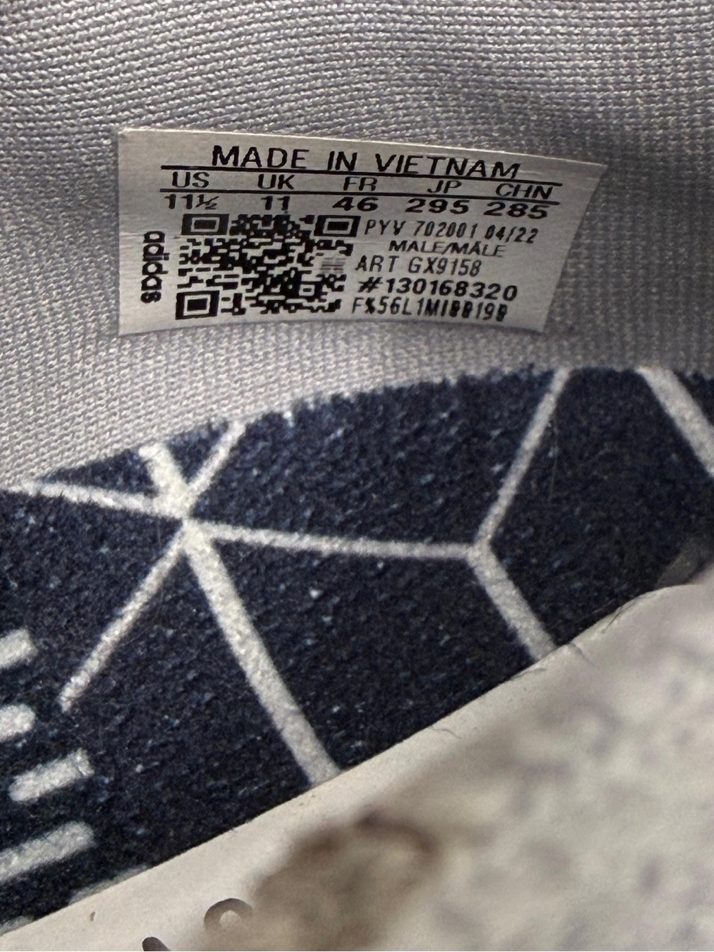Adidas Ultraboost 22 Parley Men’s 11.5 Gray Navy Running Shoes - Picture 8 of 8
